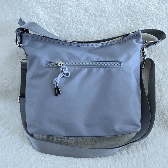 BearPaw Sterling Blue💙 Shoulder/Crossbody Bag👜 - NWT - Picture 2 of 16